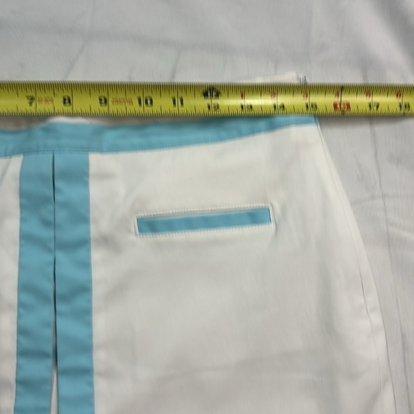 Greg Norman Skort, Golf Skirt with Stretch Size 4 - Picture 7 of 8